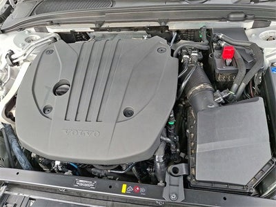 2025 Volvo V60 Cross Country Plus