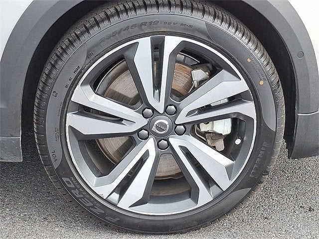 2025 Volvo V60 Cross Country Plus