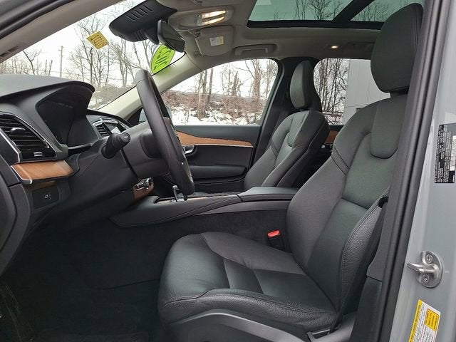 2025 Volvo XC90 Plus