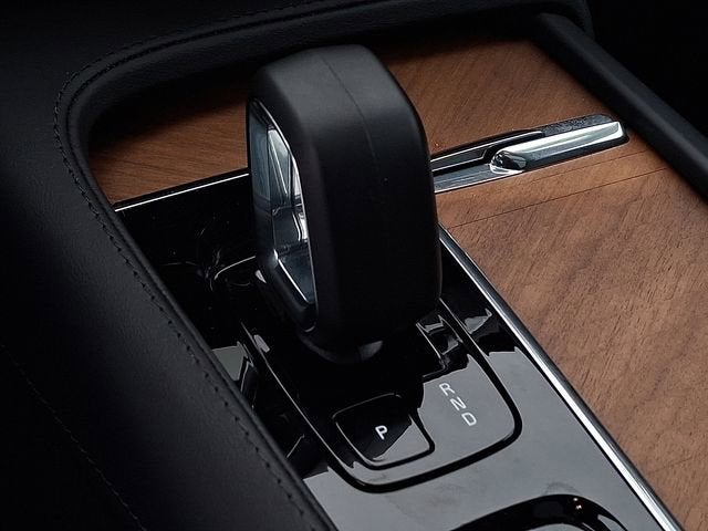 2025 Volvo XC90 Plus