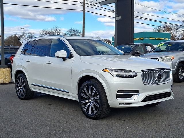2025 Volvo XC90 Core