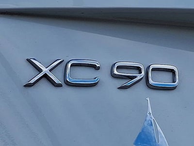 2025 Volvo XC90 Core